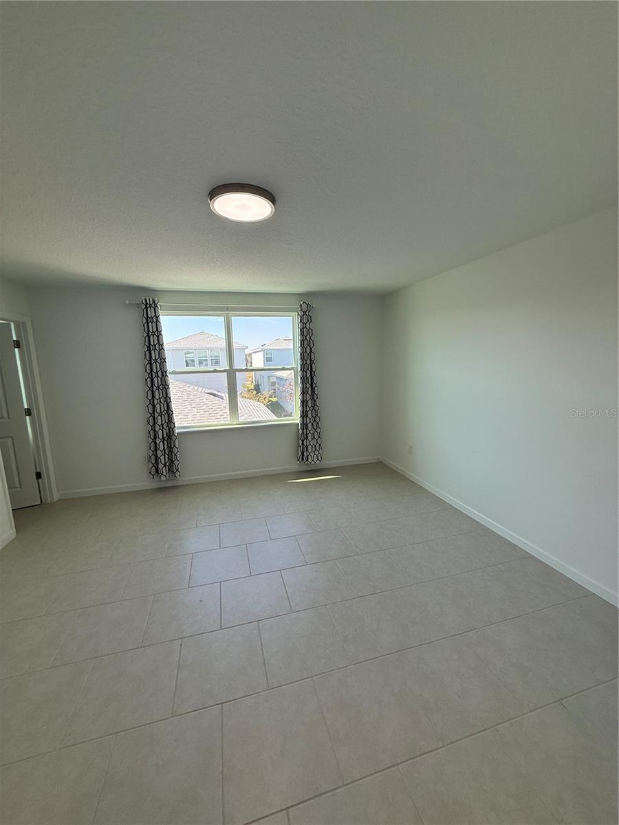 OAKS/KELLY PK PH 3A - Residential Lease