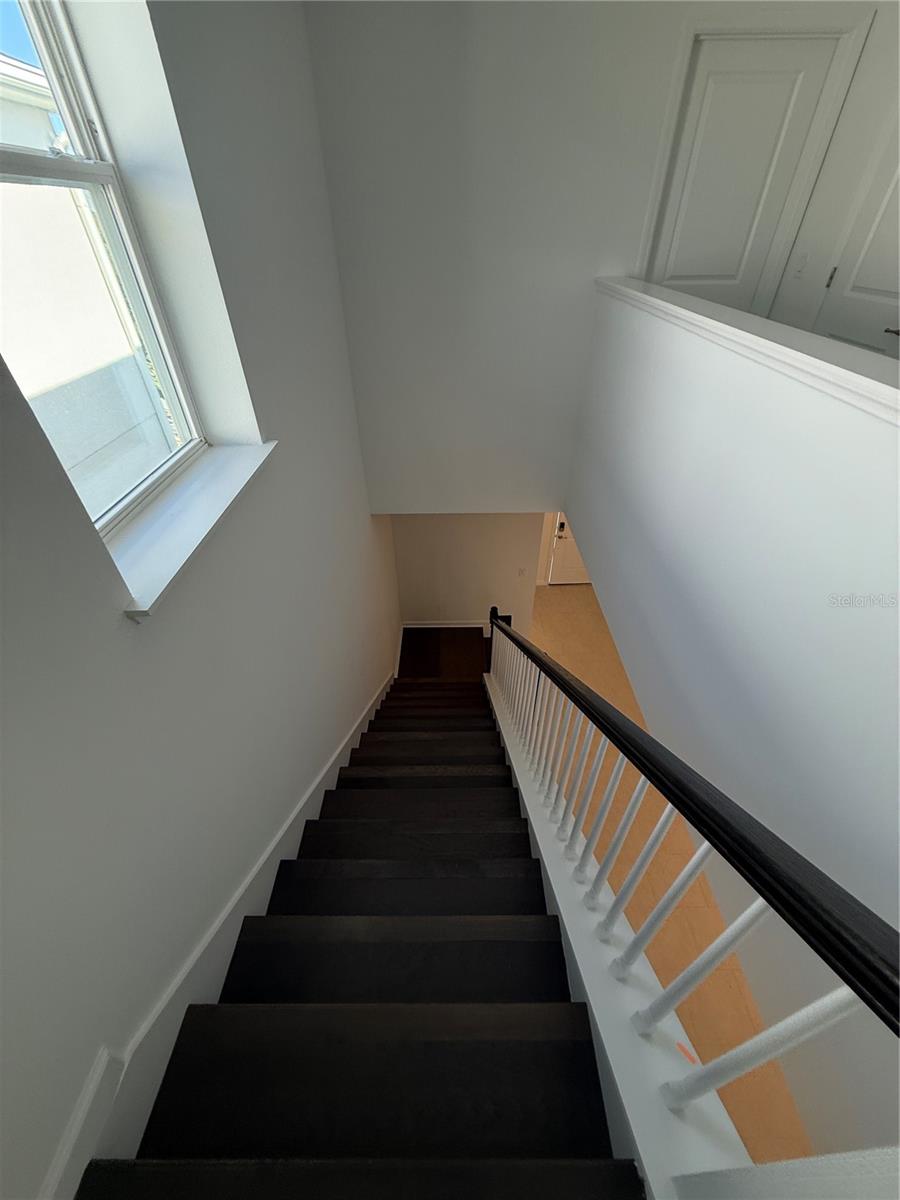 OAKS/KELLY PK PH 3A - Residential Lease