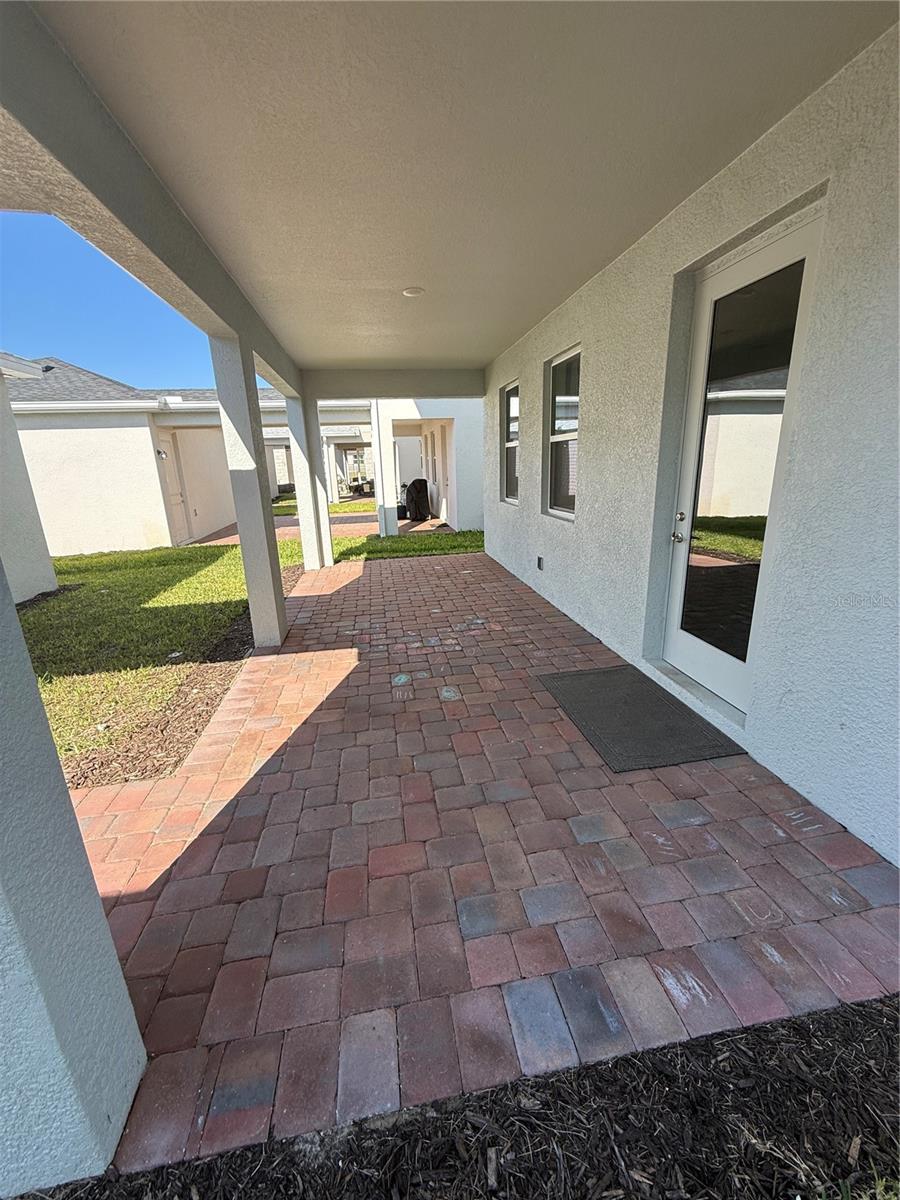 OAKS/KELLY PK PH 3A - Residential Lease