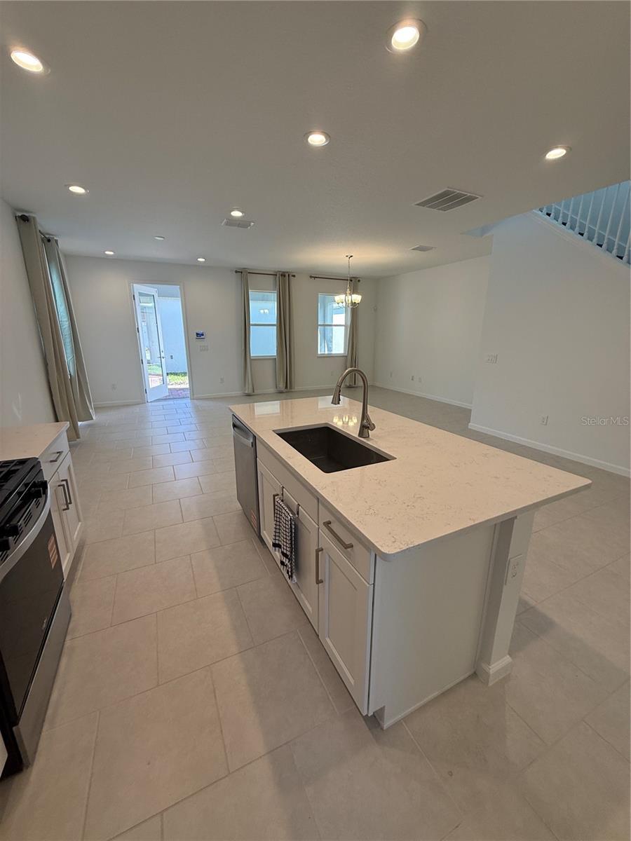 OAKS/KELLY PK PH 3A - Residential Lease