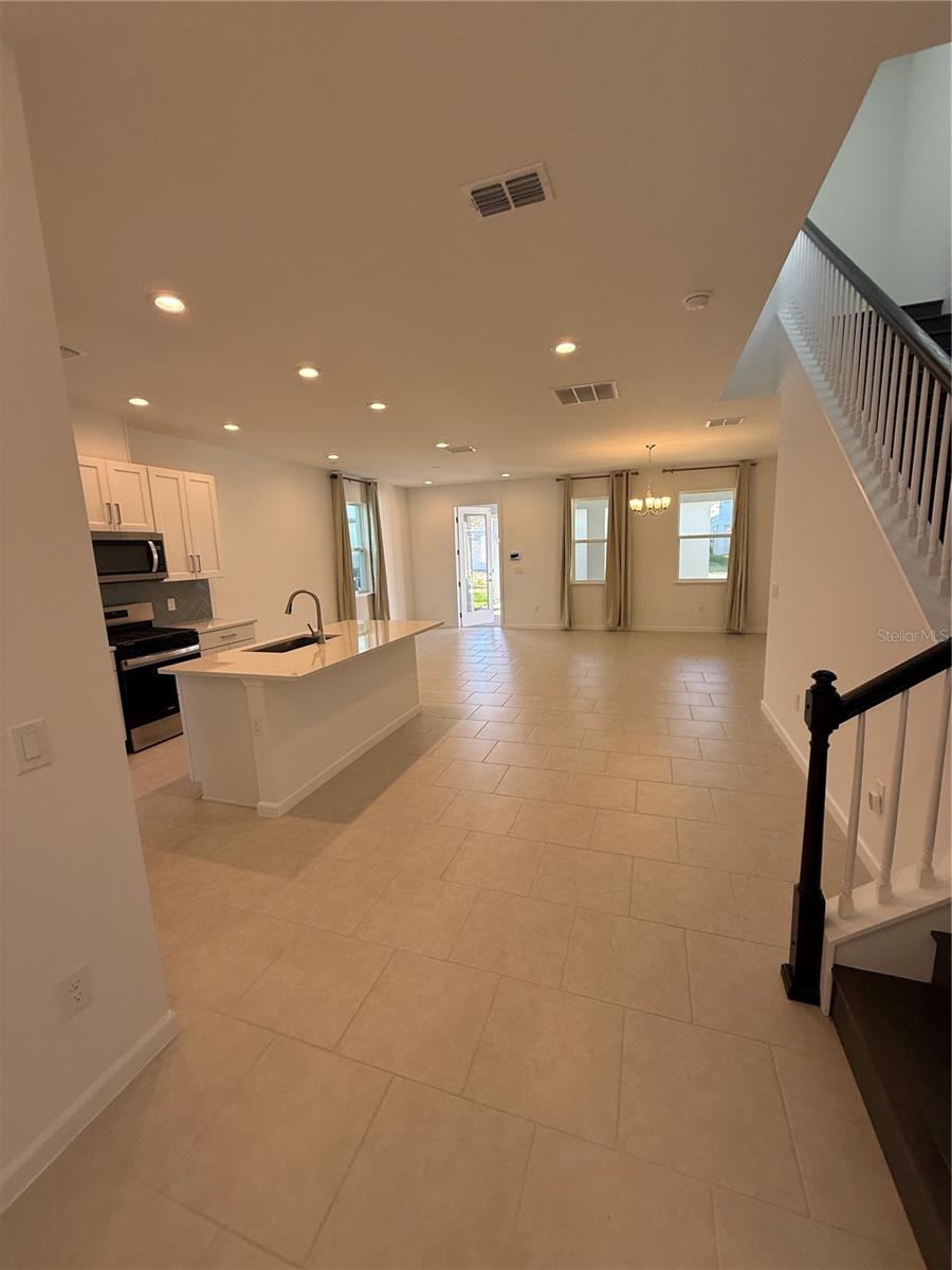 OAKS/KELLY PK PH 3A - Residential Lease