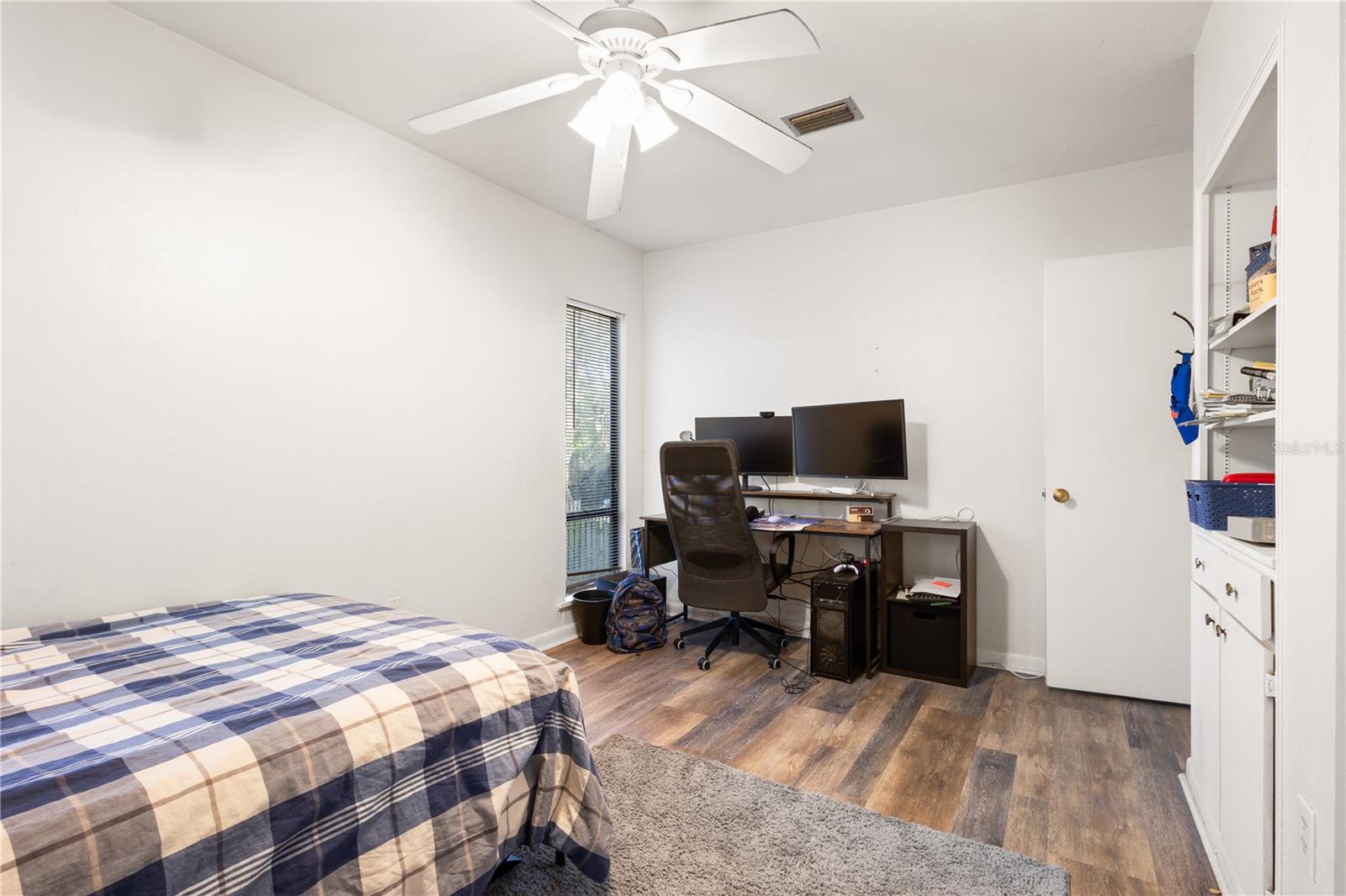 PALM TERRACE SHANNON & HOWARD REPL - Residential