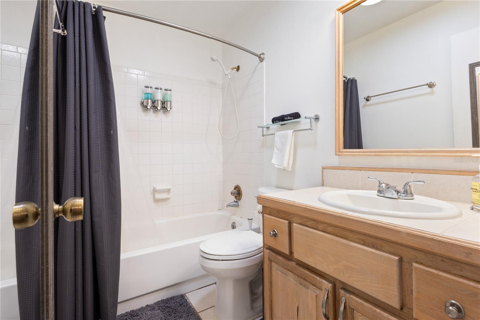 PALM TERRACE SHANNON & HOWARD REPL - Residential