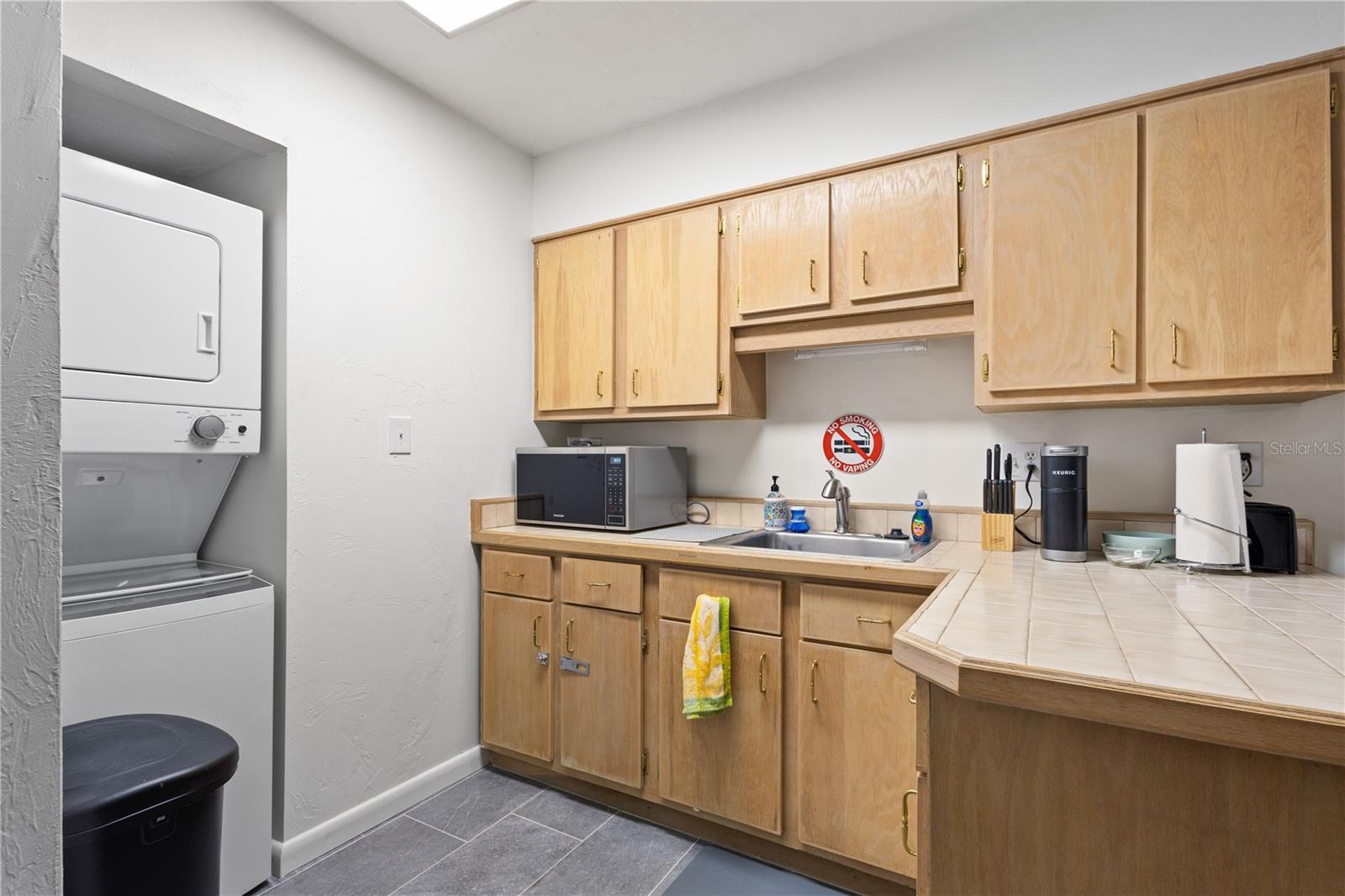 PALM TERRACE SHANNON & HOWARD REPL - Residential