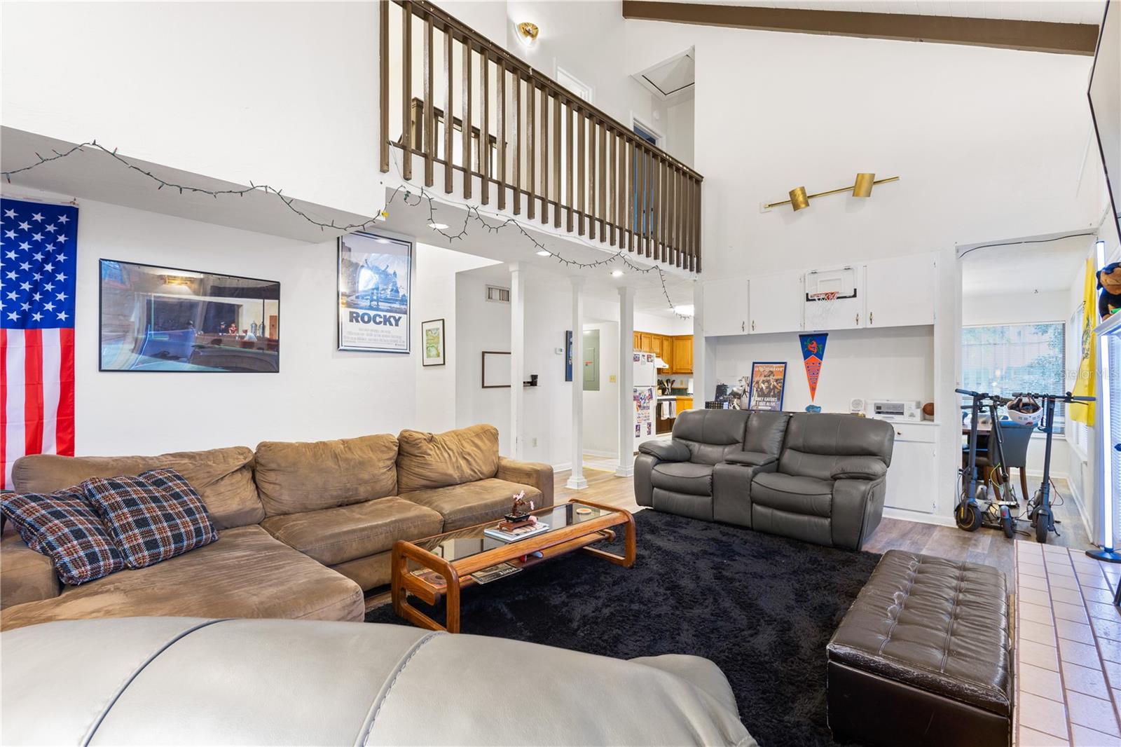 PALM TERRACE SHANNON & HOWARD REPL - Residential