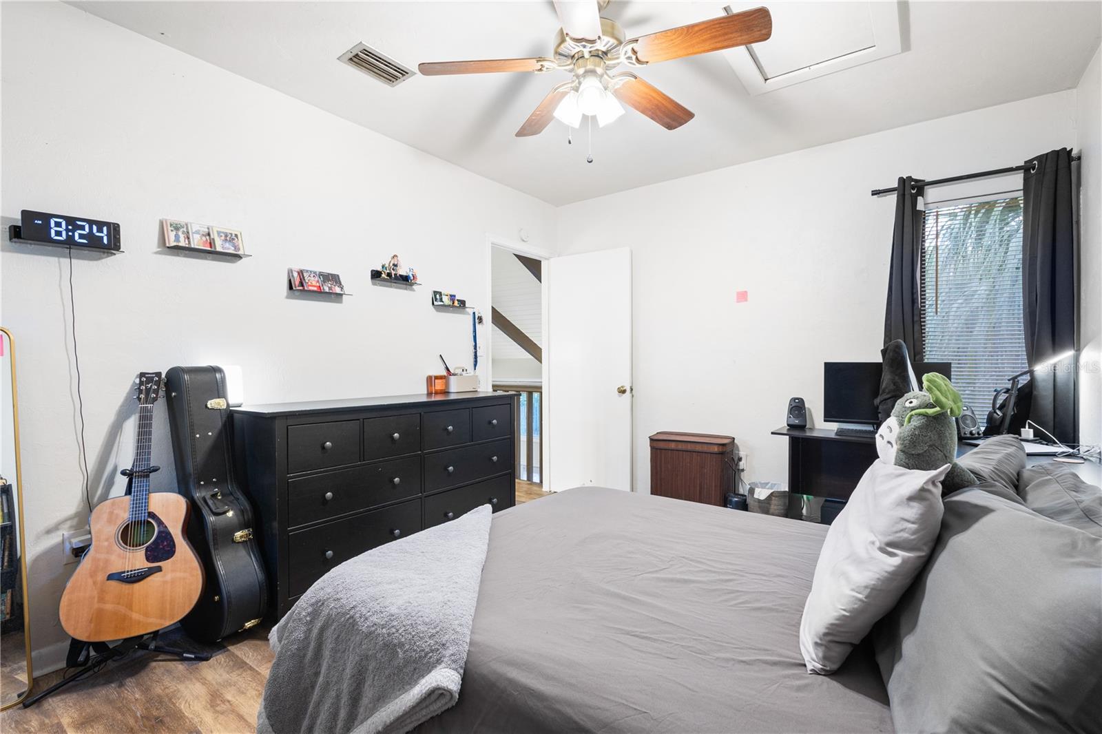 PALM TERRACE SHANNON & HOWARD REPL - Residential