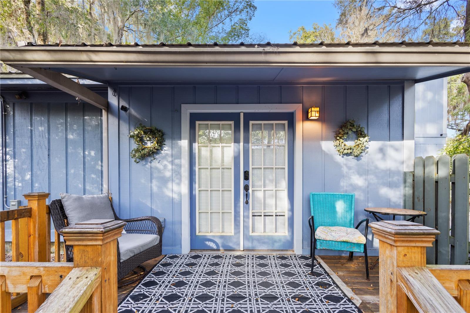 PALM TERRACE SHANNON & HOWARD REPL - Residential