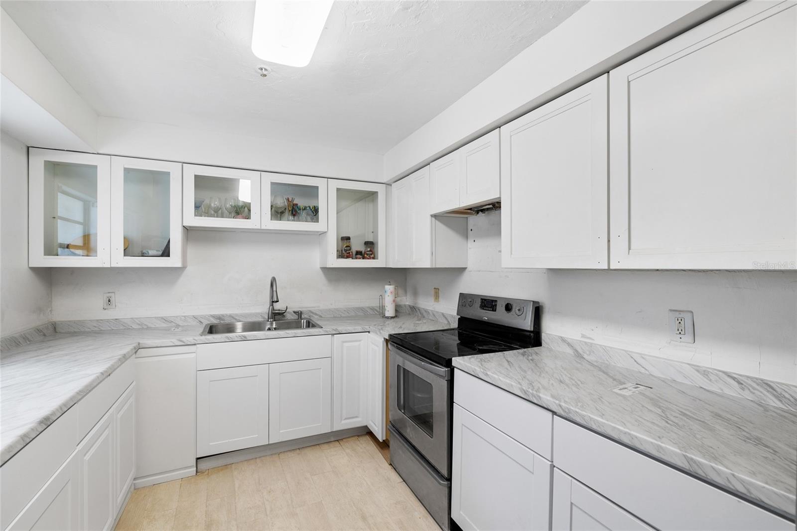 HEATHERWOOD PLACE - Business Opportunity