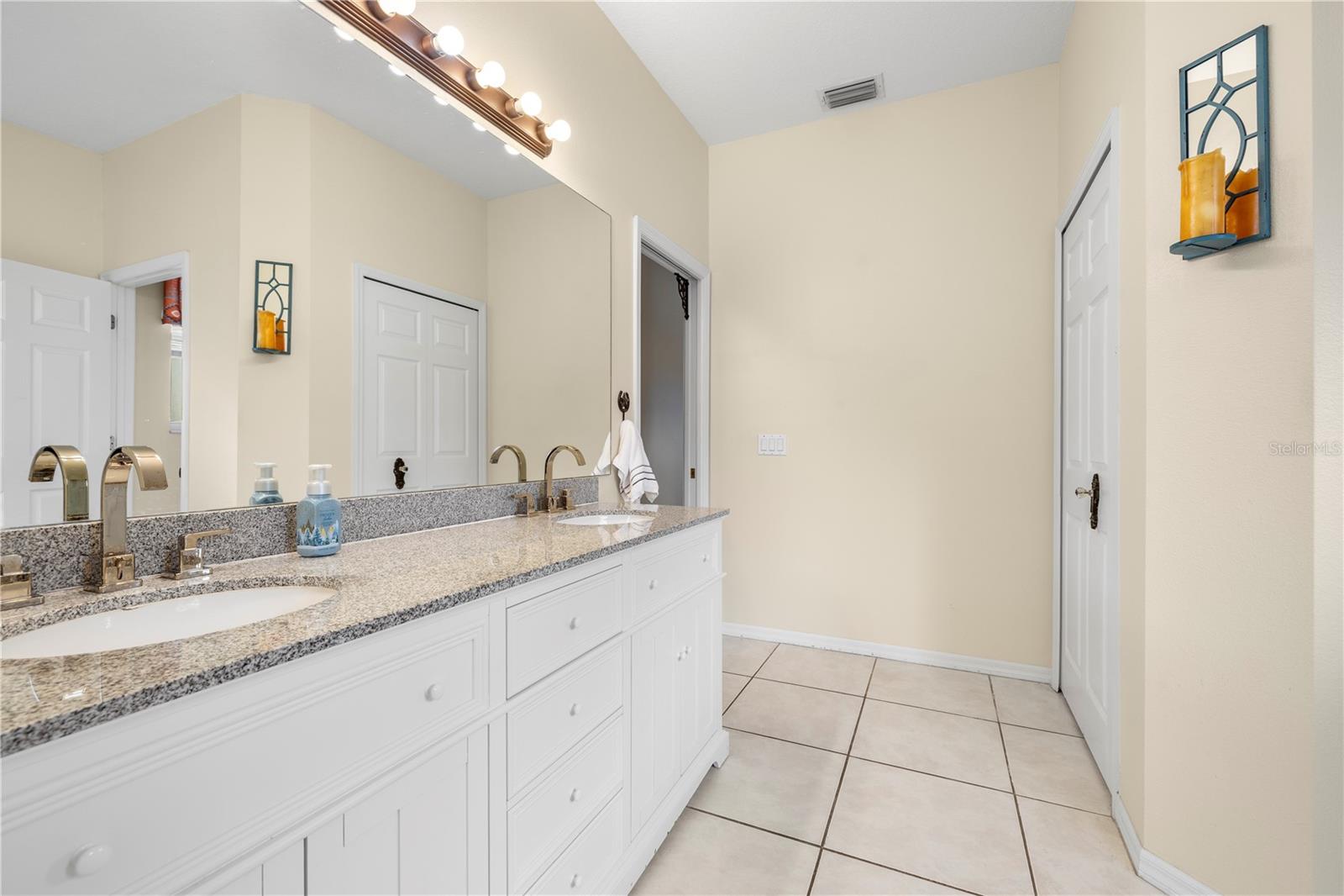 MILL CREEK PH VI - Residential