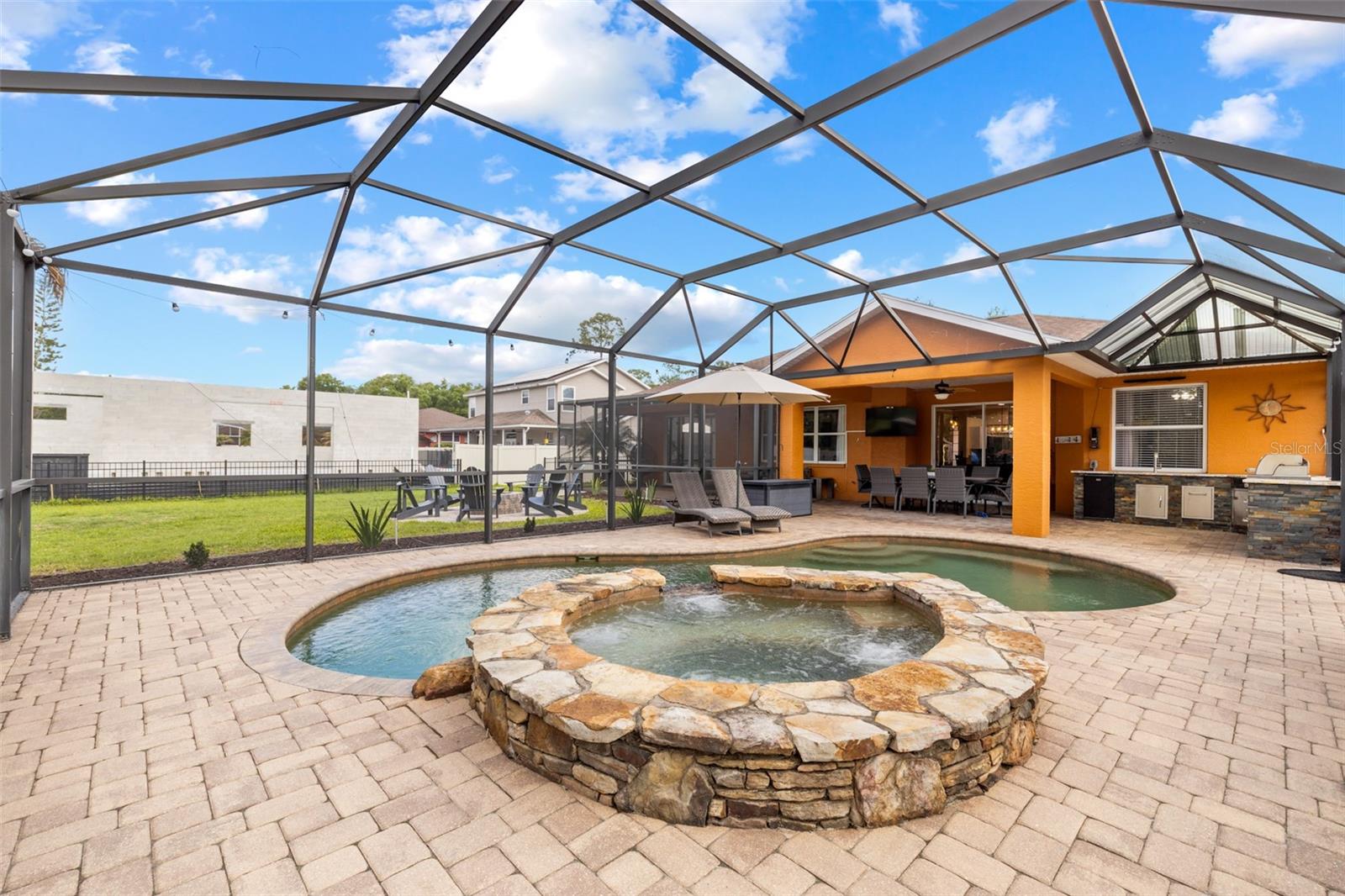 MILL CREEK PH VI - Residential