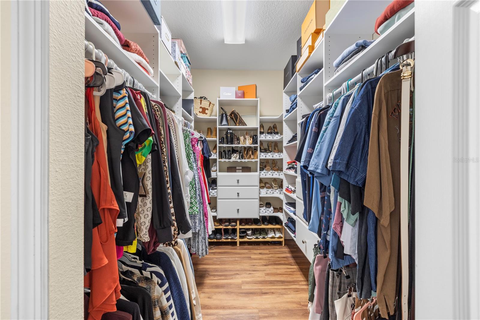 MILL CREEK PH VI - Residential