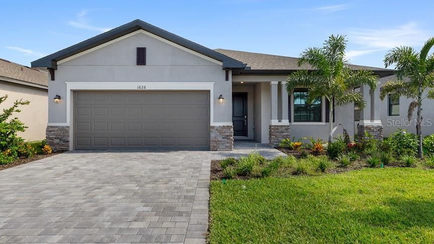 2009 GARDENIA AVENUE