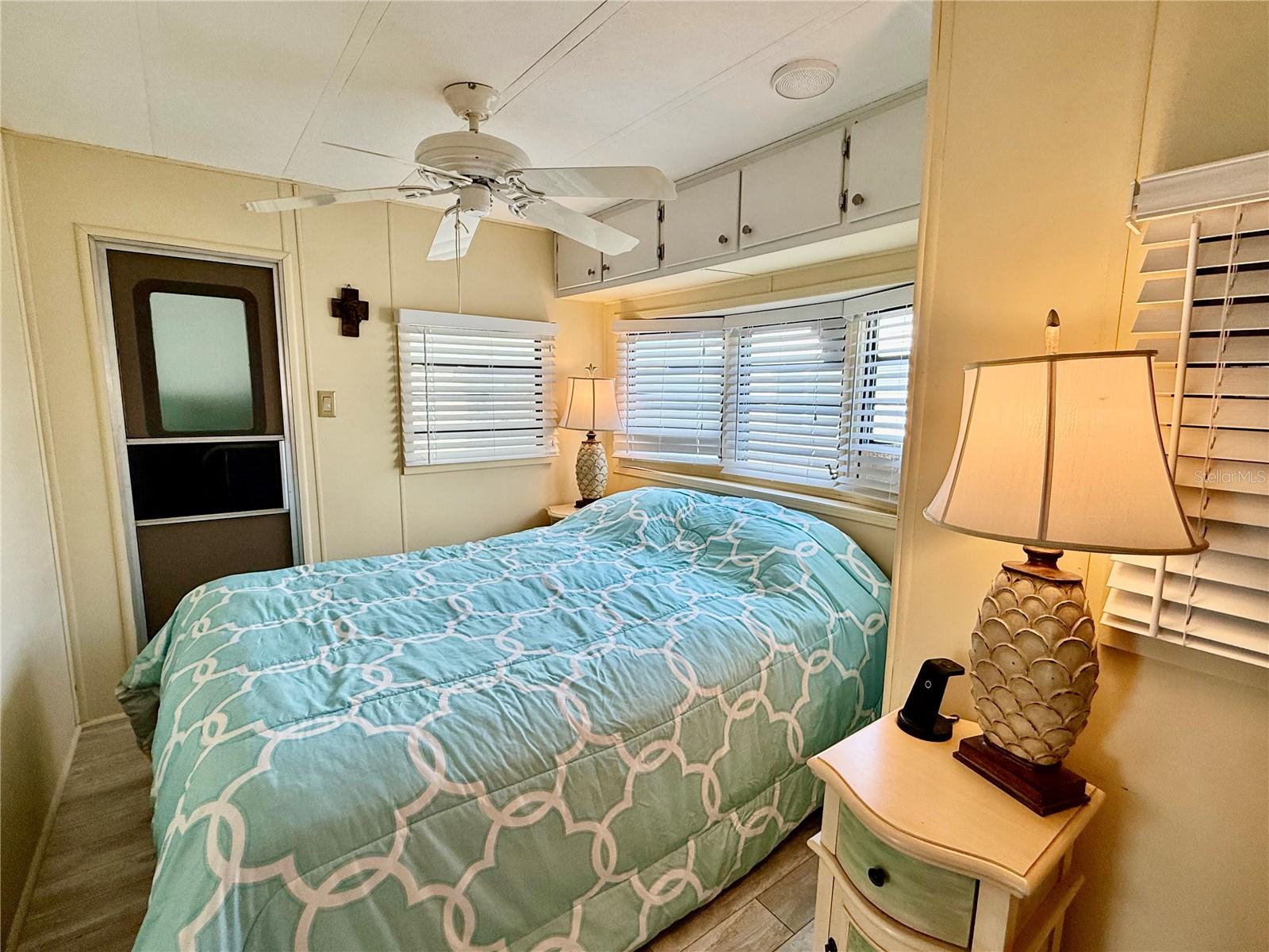 HOLIDAY TRAVEL PARK ENGLEWOOD - Residential