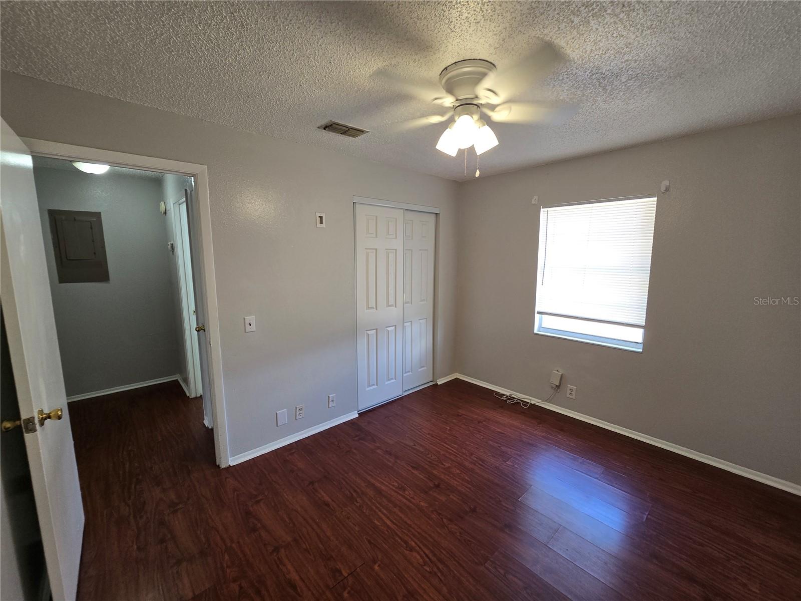 LAKE FOX SHORES - Residential Lease