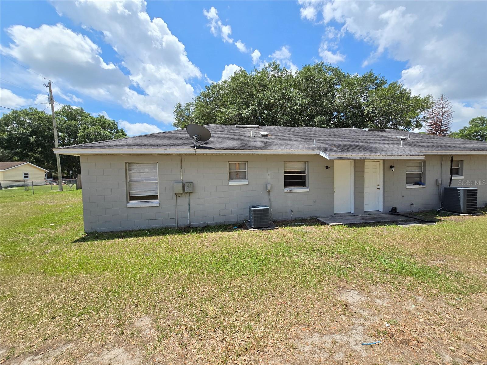 LAKE FOX SHORES - Residential Lease