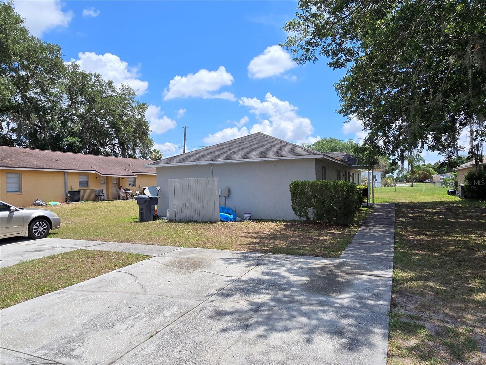 LAKE FOX SHORES - Residential Lease