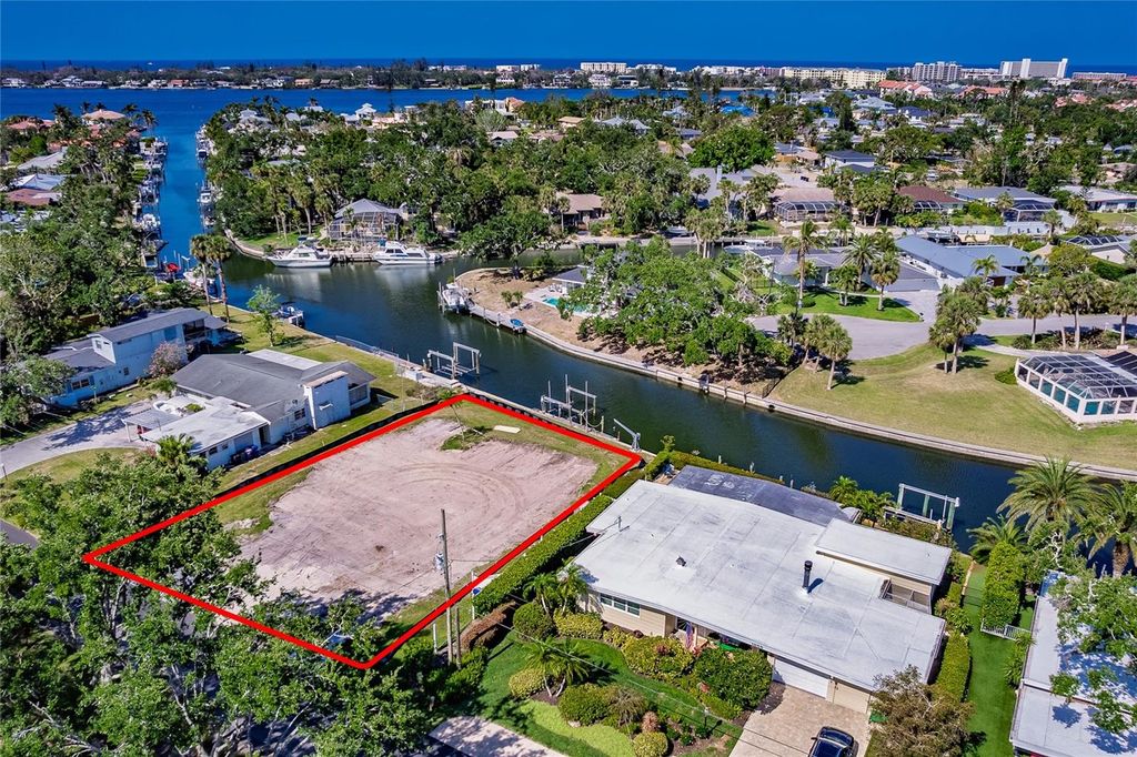 Photo of 1849 Baywood Drive, Sarasota, FL 34231 (MLS # C7509071)