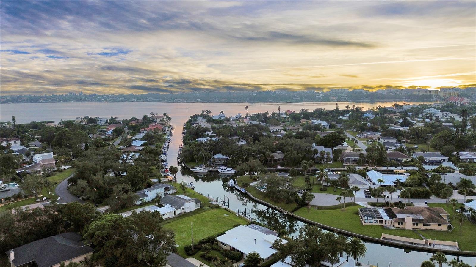 BAY VIEW ACRES - Land