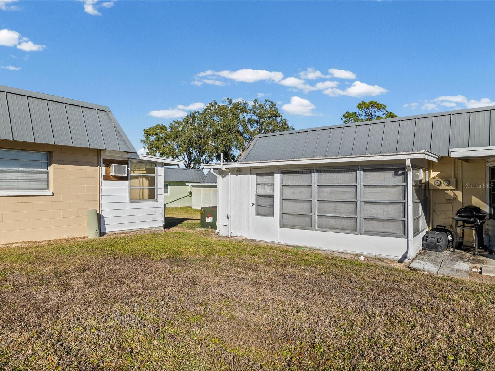 PARADISE POINTE WEST - Residential