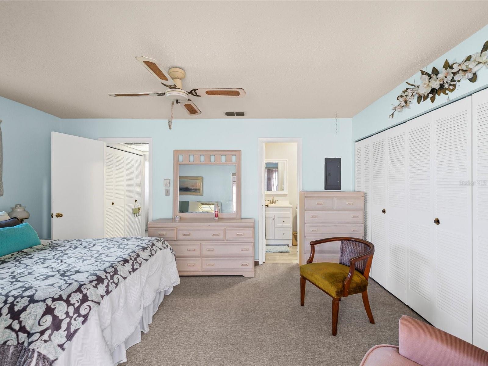 PARADISE POINTE WEST - Residential