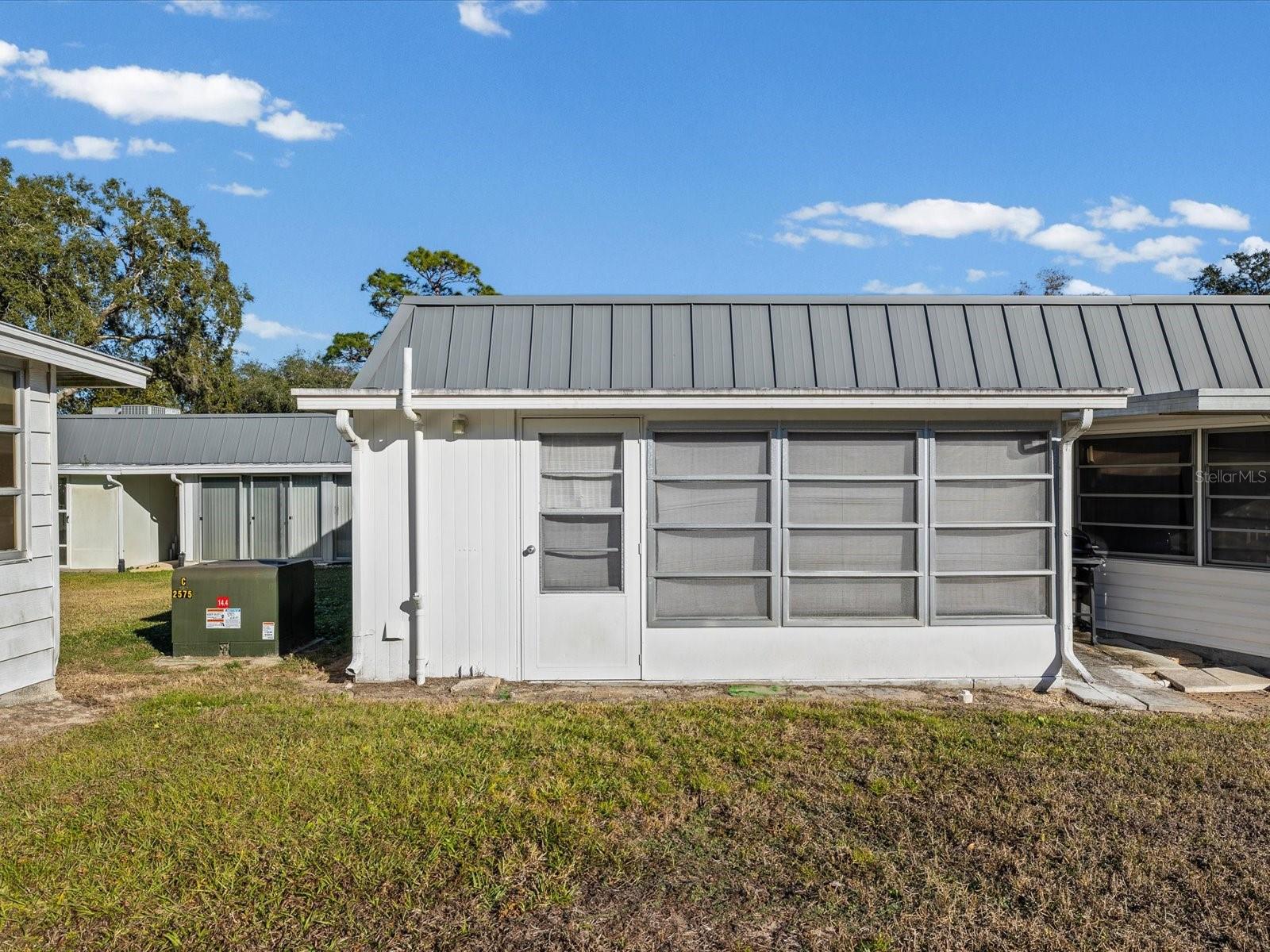 PARADISE POINTE WEST - Residential