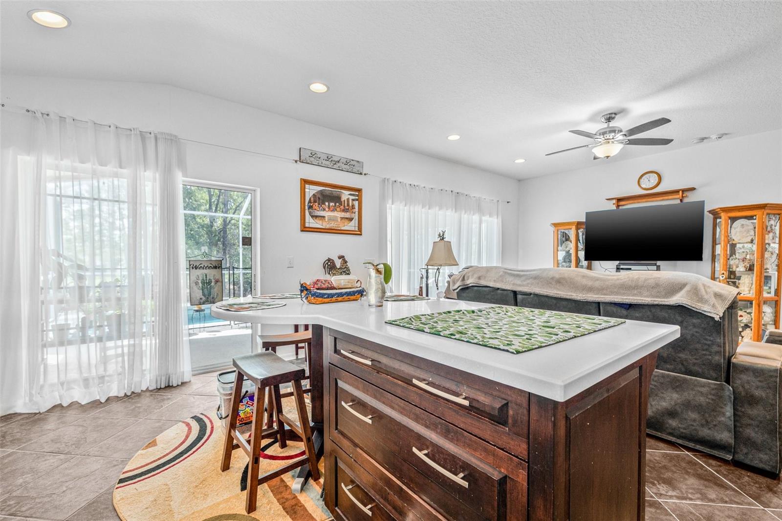 5422 BRADDOCK DRIVE