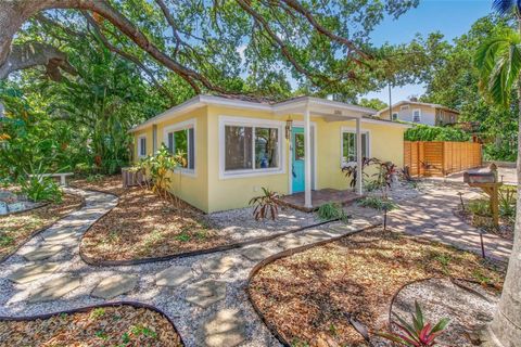 Photo of 2200 8th Avenue N, St Petersburg, FL 33713 (MLS # TB8500522)