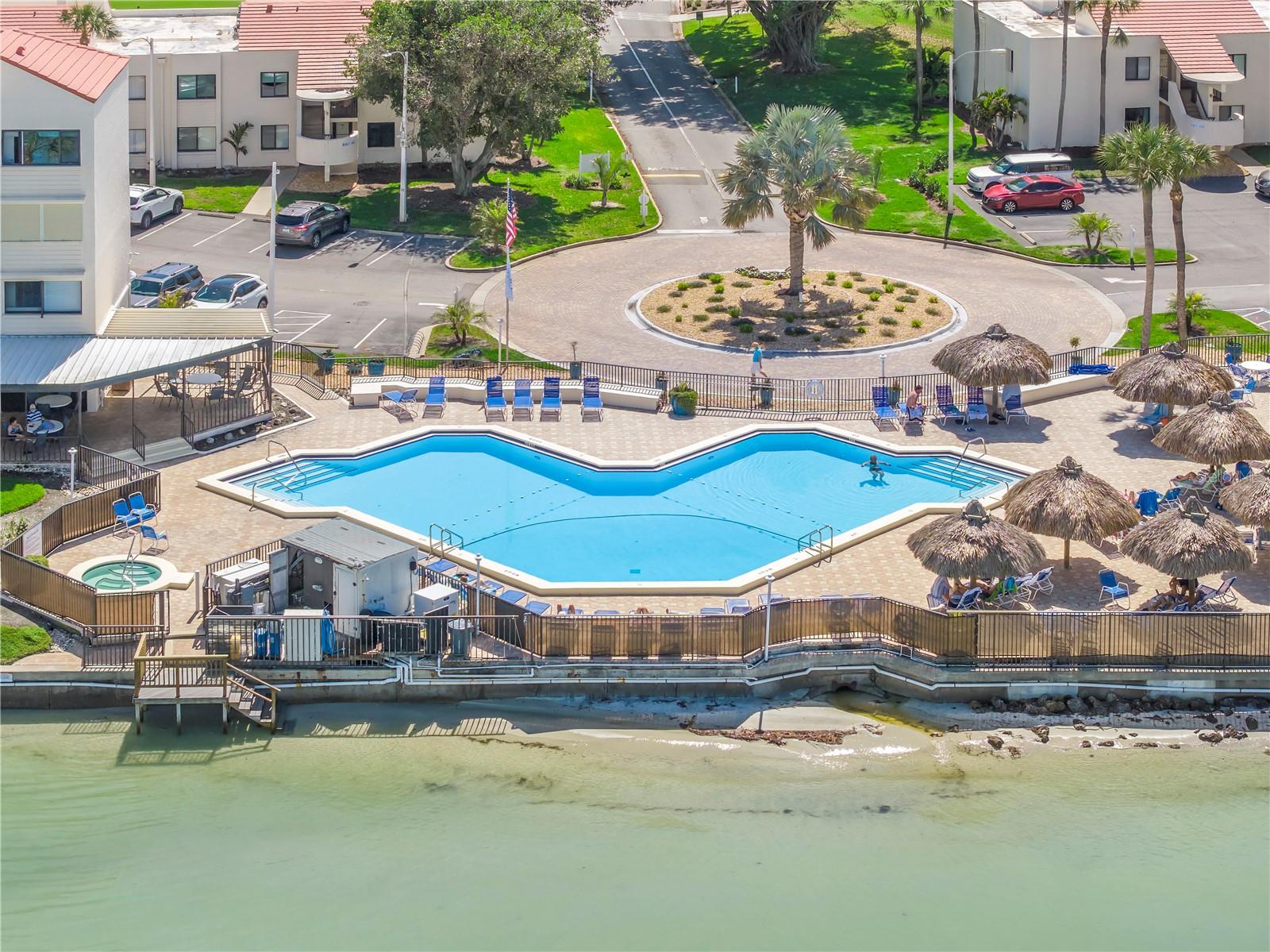 LA PUERTA DEL SOL CONDO - Residential