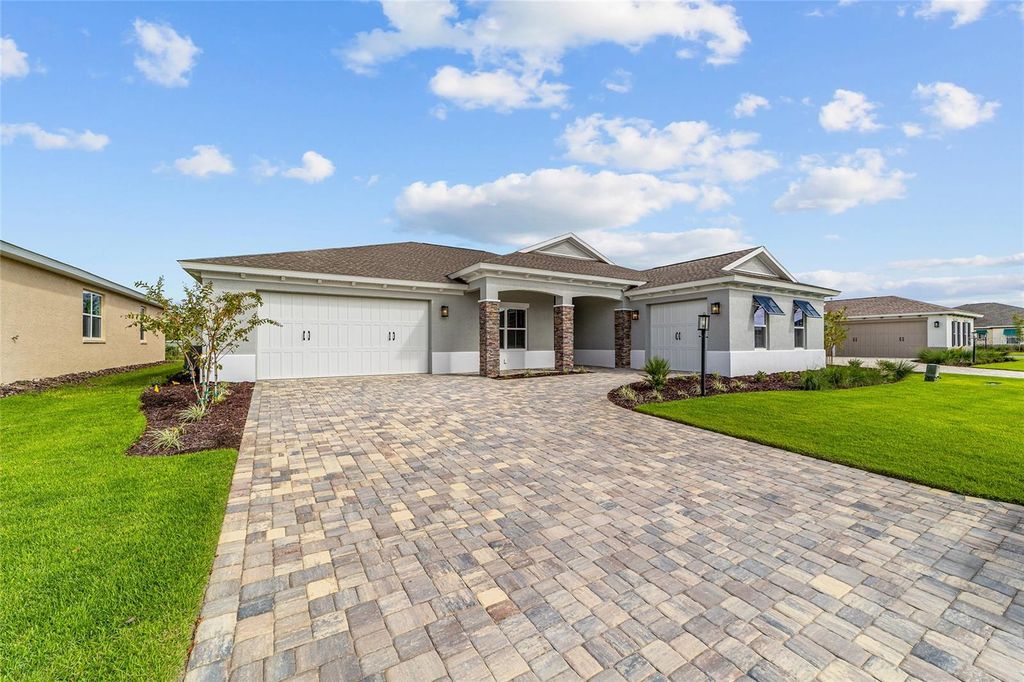 Photo of 10083 SW 84th St Road, Ocala, FL 34481 (MLS # OM710798)