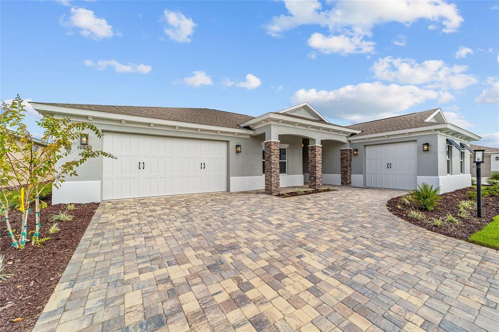 Photo of 10083 SW 84th St Road, Ocala, FL 34481 (MLS # OM710798)