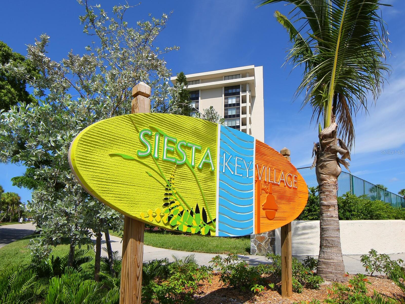 SIESTA MANOR - Residential