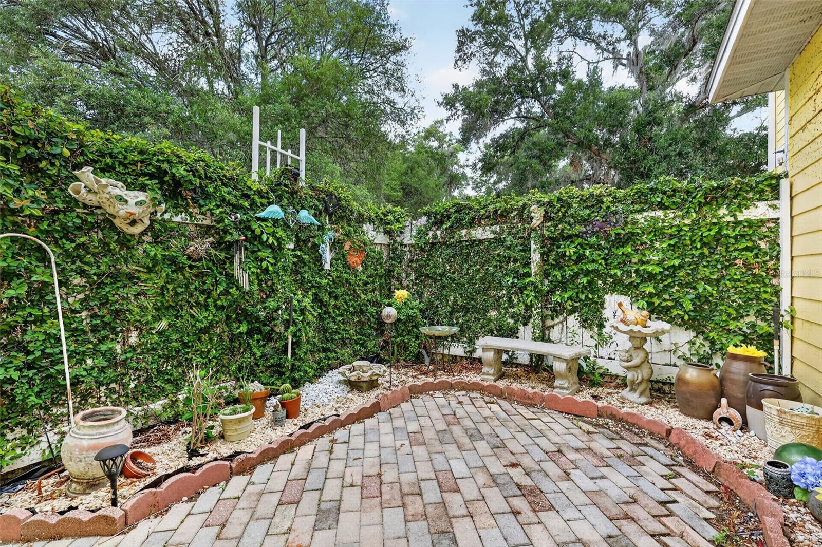 LAKE LEON - Residential