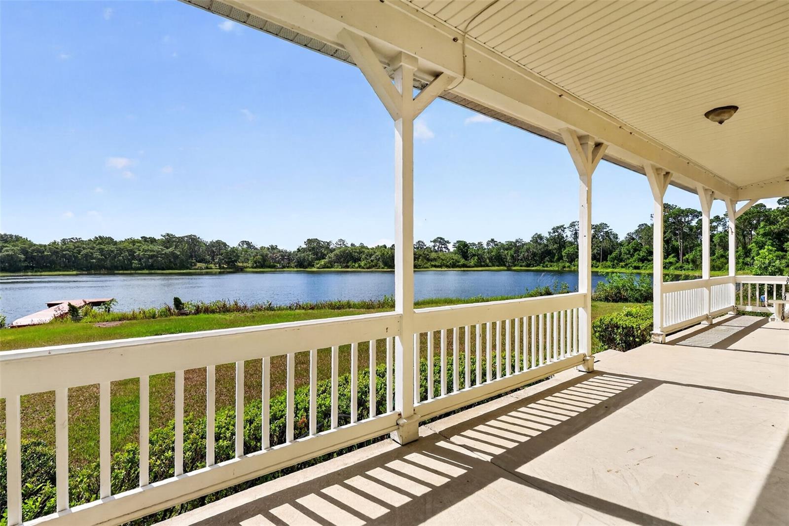 LAKE LEON - Residential