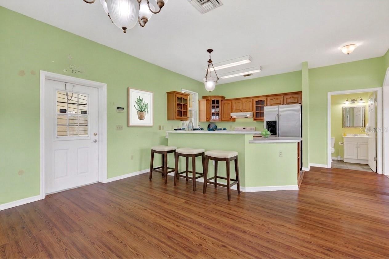 LAKE LEON - Residential