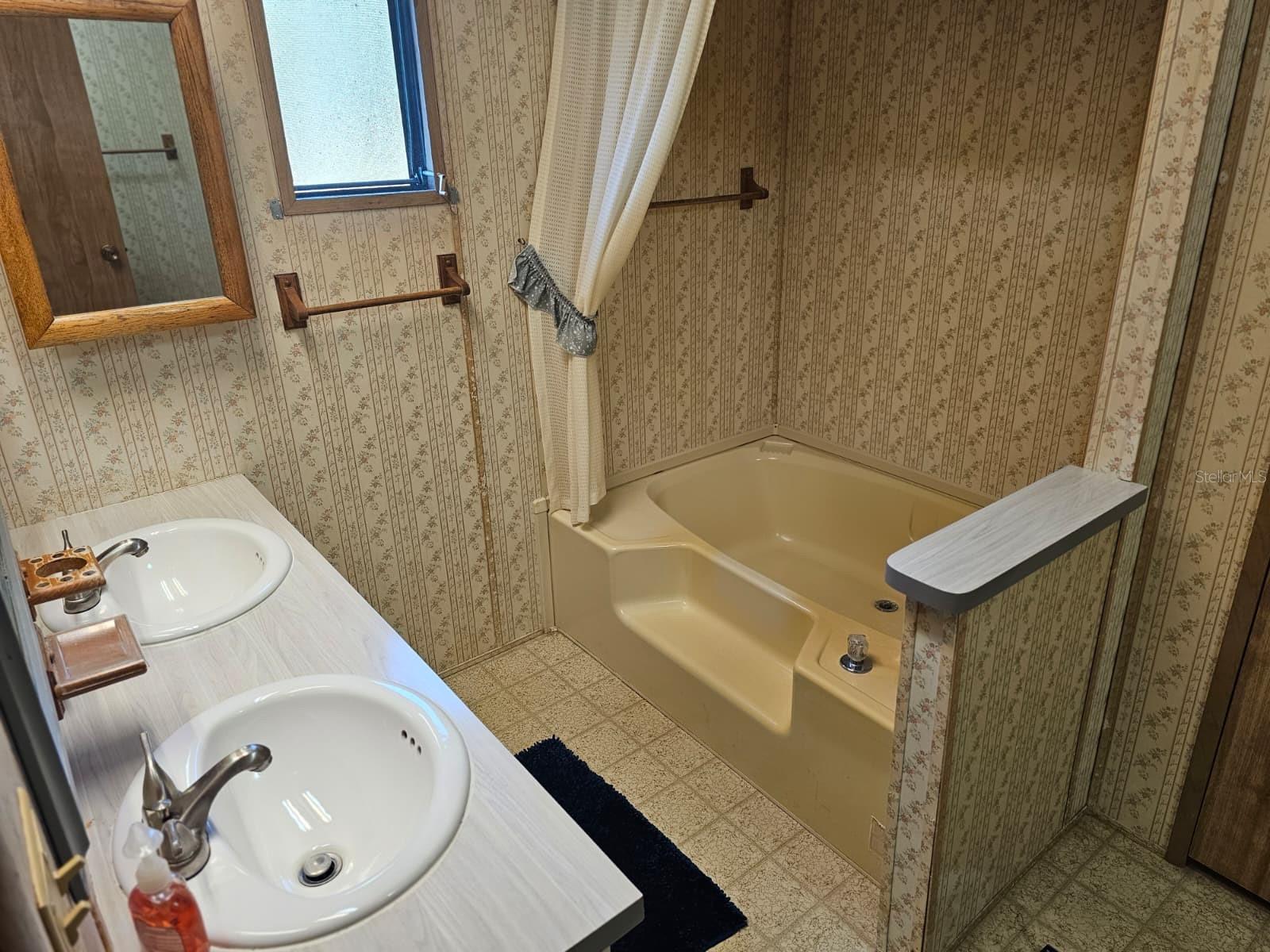 REEVES MAC - Residential