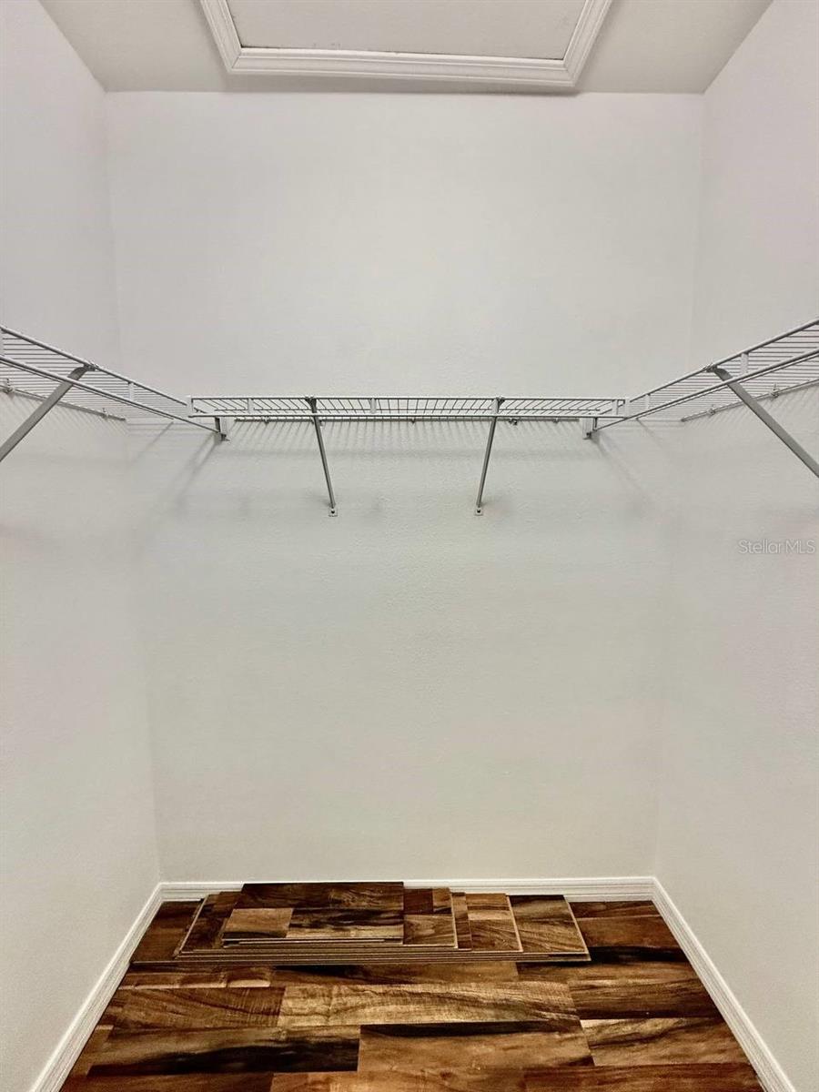 VILLAGES OF BLOOMINGDALE CONDO - Residential Lease