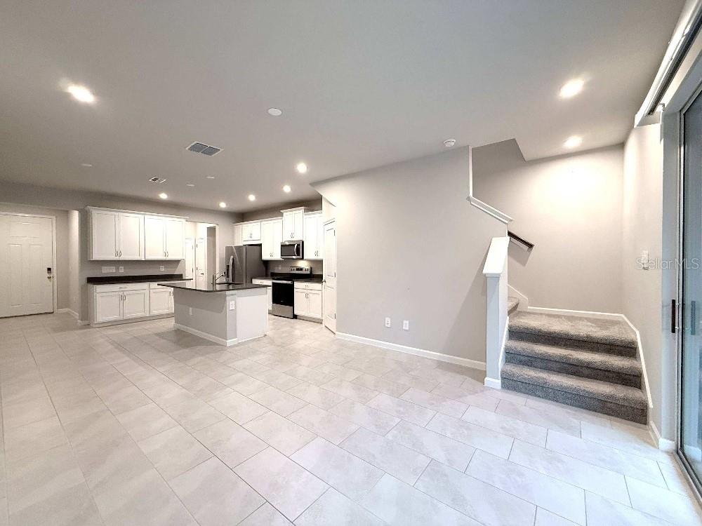 4166 CLOUD HOPPER WAY