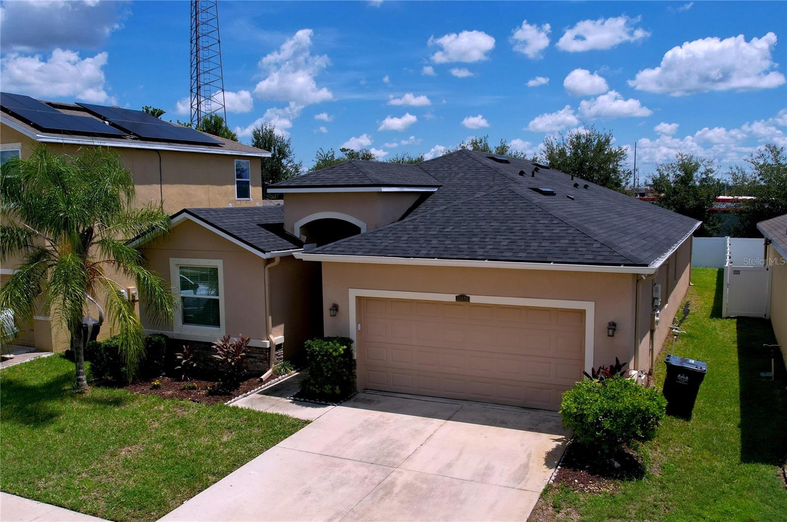 11428 WARREN OAKS PLACE