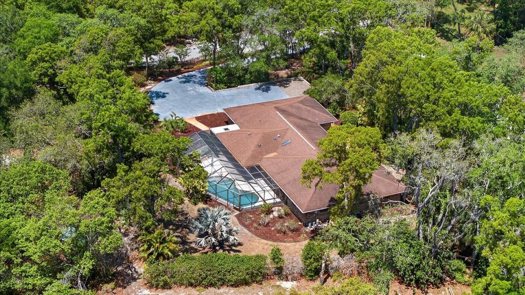 Photo of 7038 San Jose Loop, New Port Richey, FL 34655 (MLS # W7884525)