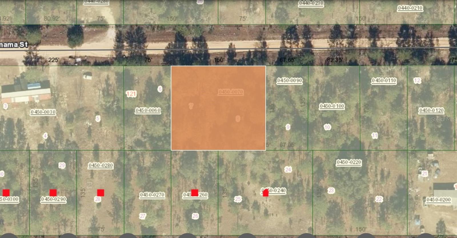 Incredible DOUBLE Lot Opportunity in Interlachen Lakes Estates!
Don’t miss this chance to own an oversized double lot in the growing community of Interlachen Lakes Estates. Located just minutes from Interlachen and a short drive to Palatka, this property offers the ideal combination of space, location, and future potential.
Whether you're looking to land bank, invest in a rapidly developing area, or hold for your future build, this lot provides endless possibilities. With no build-time requirements, you have the freedom to plan on your timeline. Utilities nearby and easy access to local amenities make this a prime investment for the forward-thinking buyer.
With larger parcels becoming increasingly rare, this double lot stands out as a smart acquisition in an up-and-coming area.