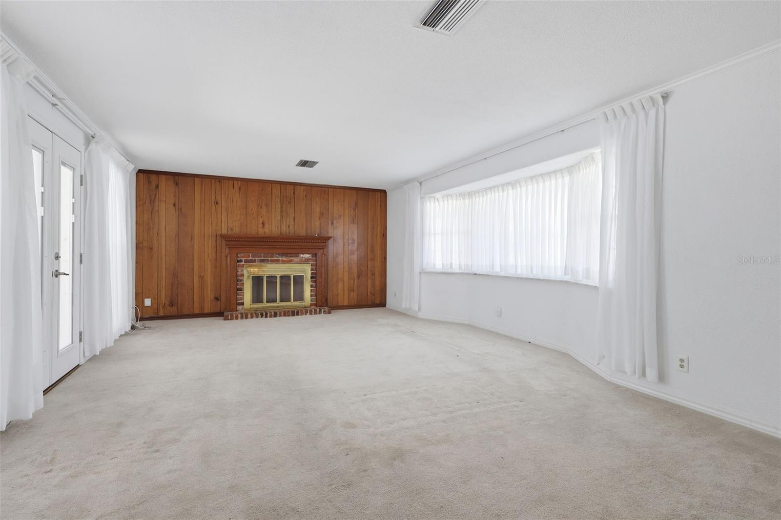 ANN RUSTIN ESTATES - Residential