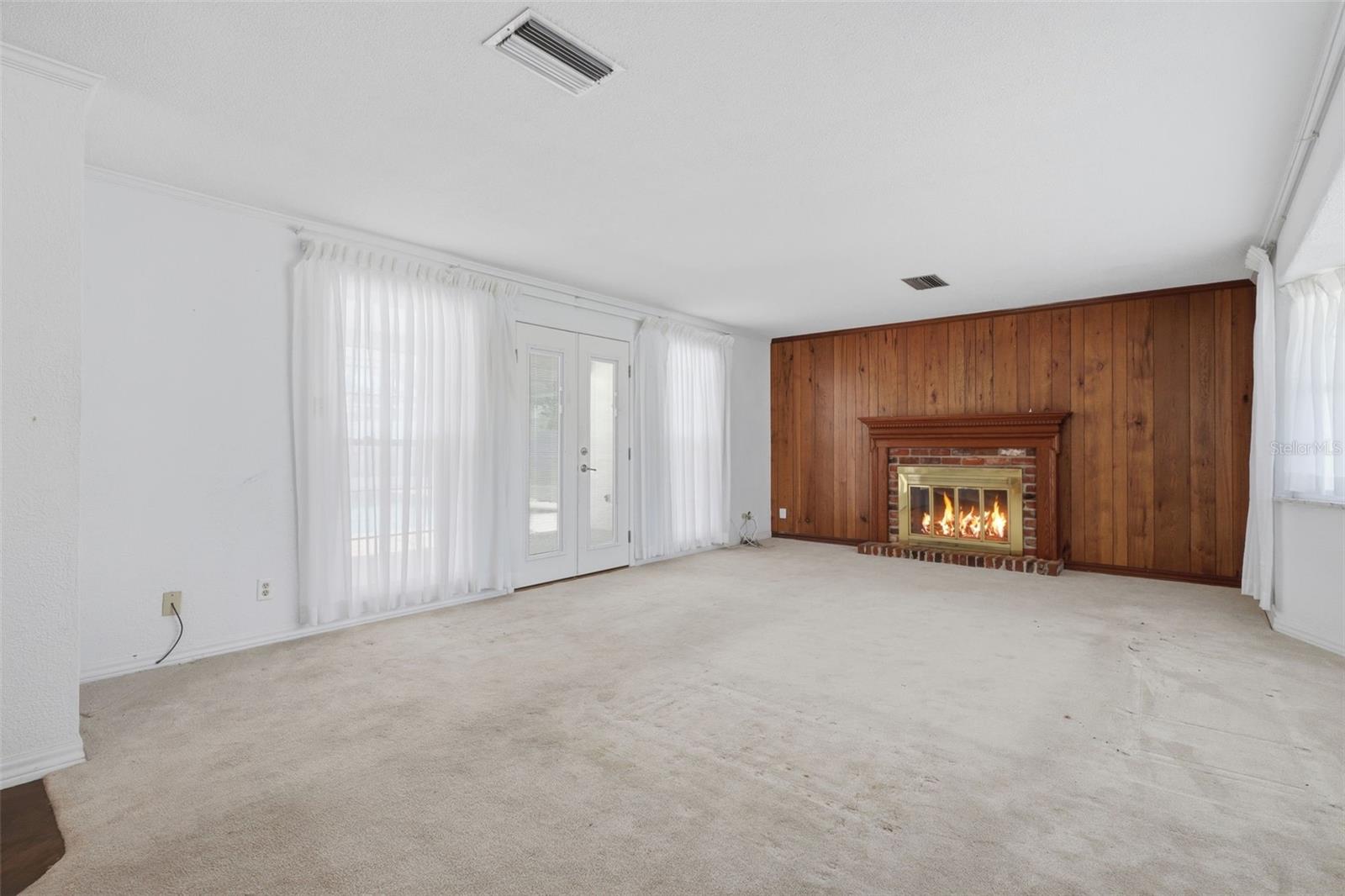 ANN RUSTIN ESTATES - Residential