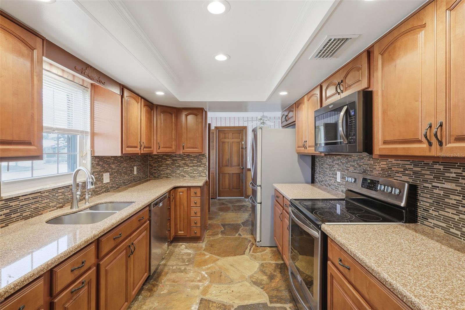 ANN RUSTIN ESTATES - Residential