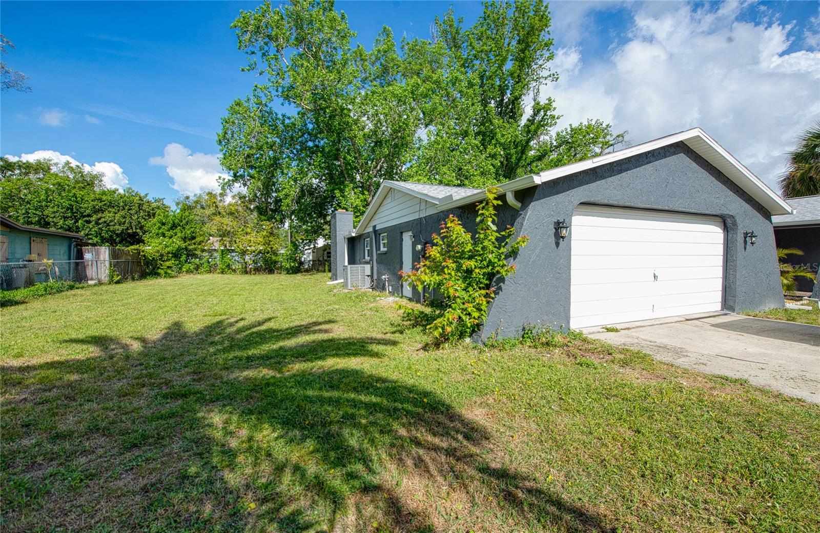 RICHEY LAKES 01 - Residential