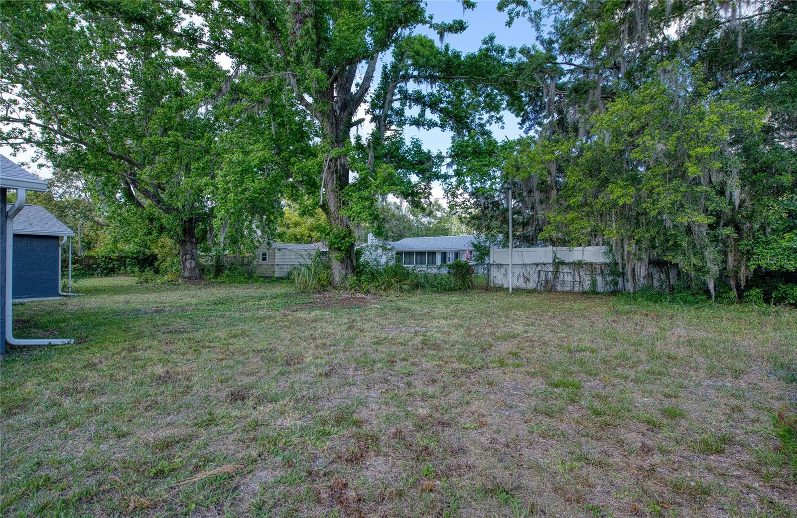 RICHEY LAKES 01 - Residential