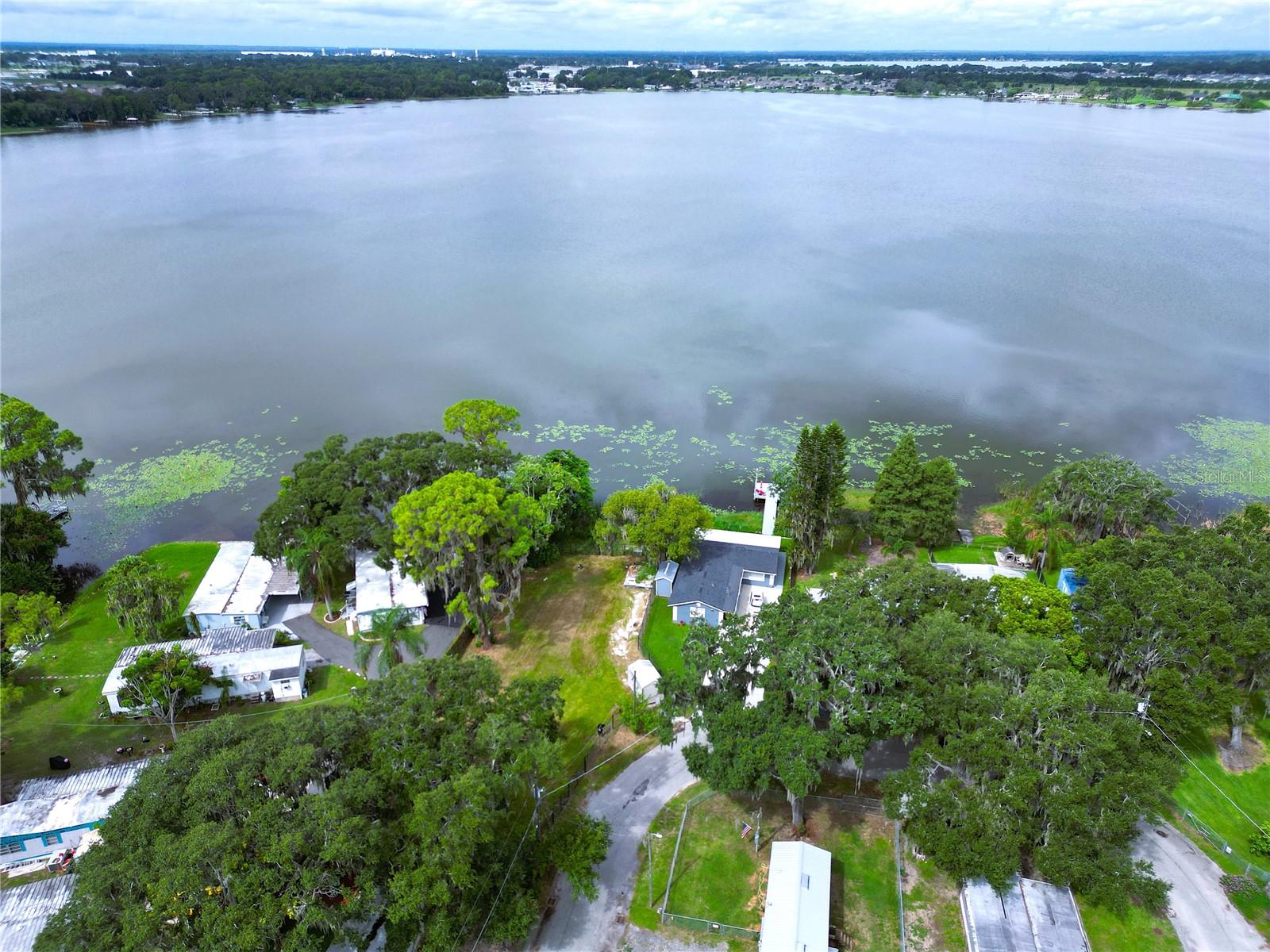 LAKE MARIANA SHORES - Land