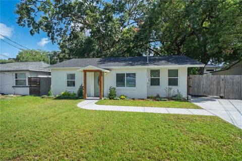 Photo of 915 Dowd Avenue, Orlando, FL 32804 (MLS # O6417631)