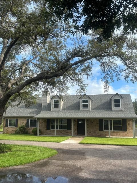 Sanford, Florida 23 5832 MICHELLE LANE SANFORD FL 32771