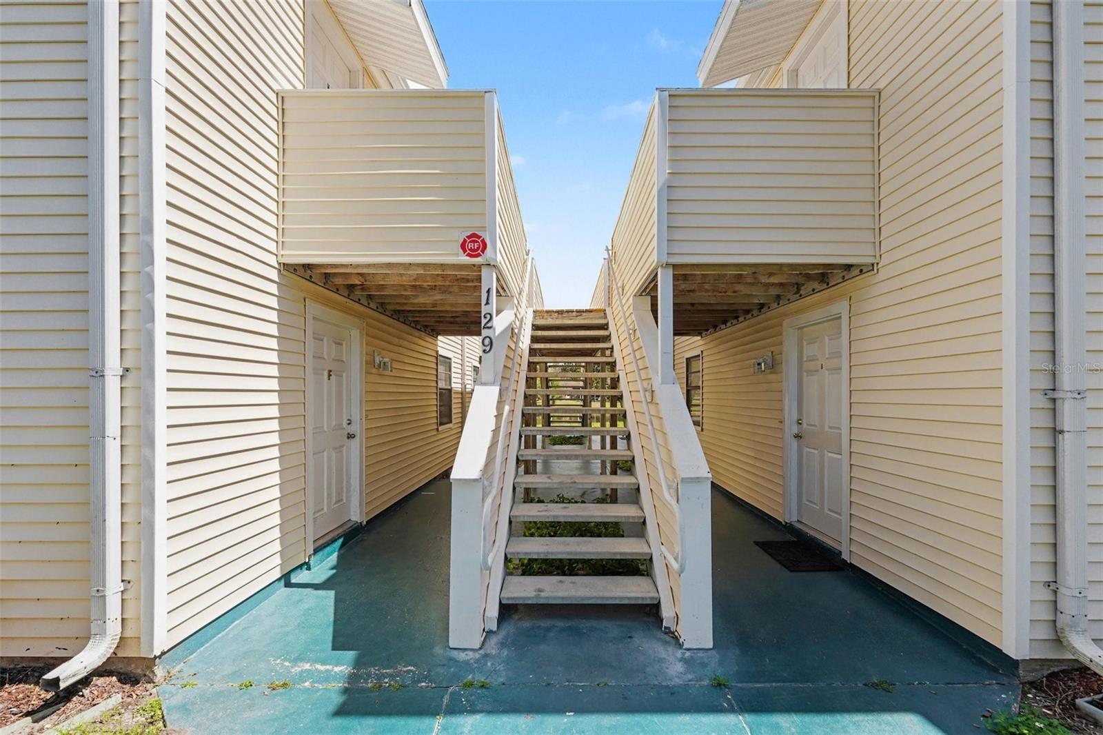 129 CAMPHOR CIRCLE F