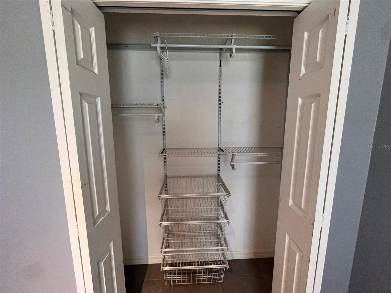 RAINBOW KEY SUB - Residential Lease